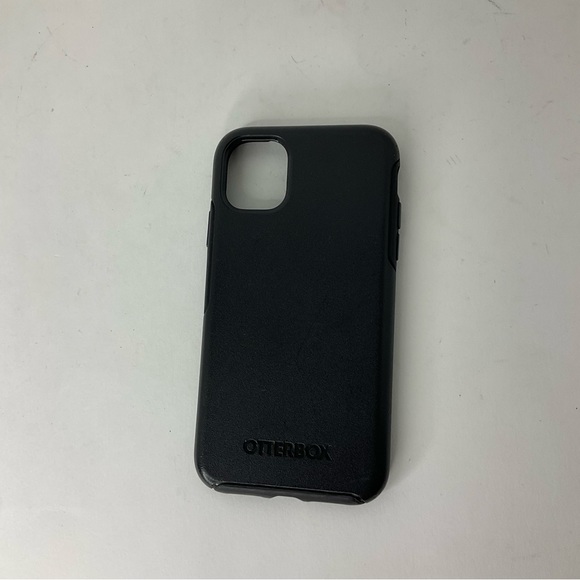 Otterbox Symmetry Black Protective Case iPhone 11 - Picture 4 of 5